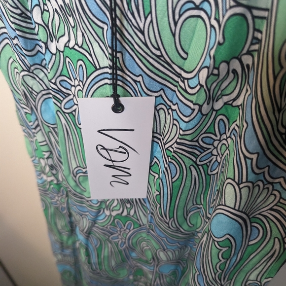 Swimsuit Cover Up - Picture 4 of 7